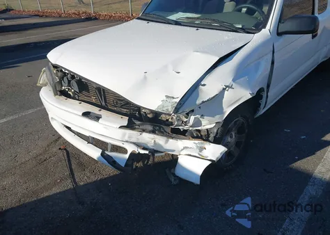 2002 Toyota Tacoma z USA, uszkodzony, nr VIN 5TEVL52N12Z087381